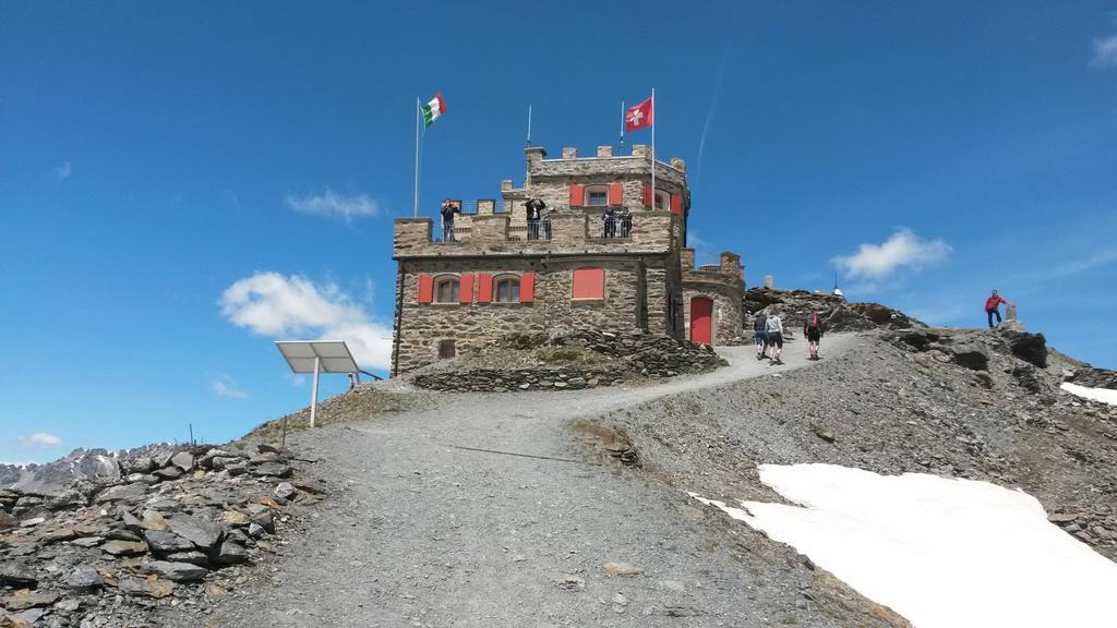Rifugio Garibaldi Hotel Passo Stelvio Exterior photo