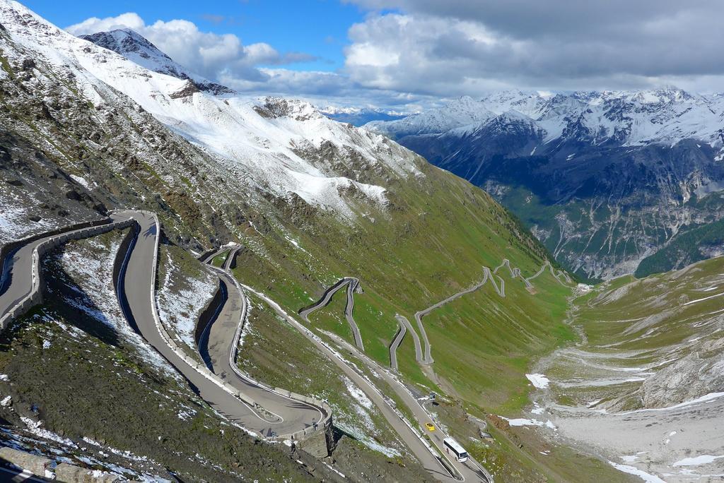 Rifugio Garibaldi Hotel Passo Stelvio Exterior photo