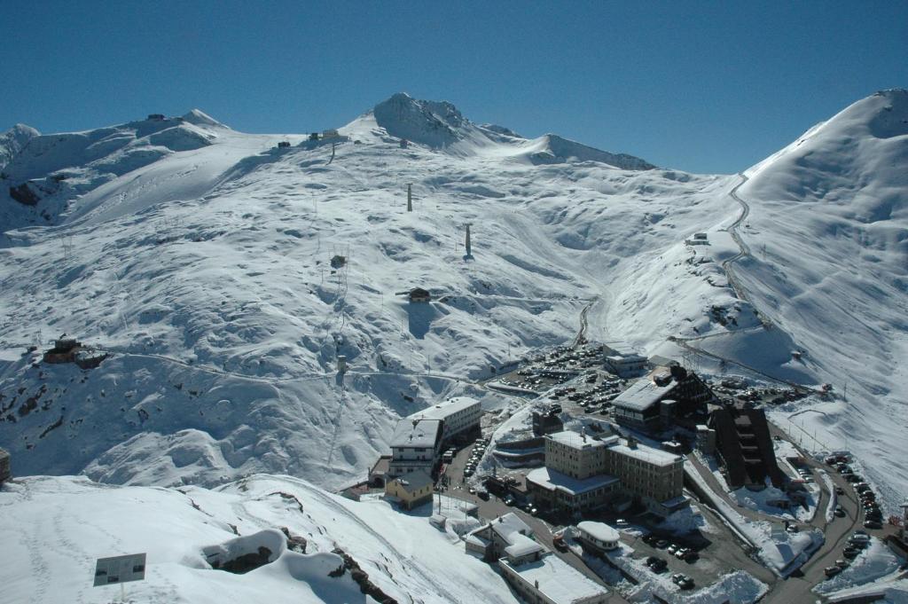 Rifugio Garibaldi Hotel Passo Stelvio Exterior photo